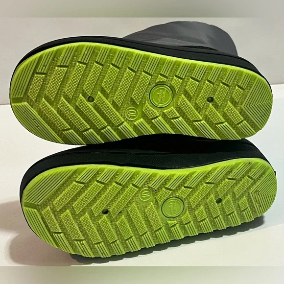 Wonder Nation Kids Gray and Green/Yellow Warm Winter Boots Size 10 - Picture 6 of 7